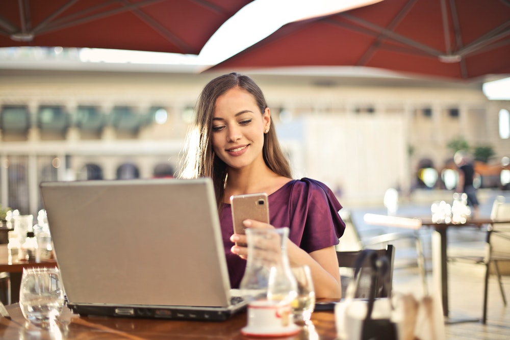 Les avantages et les inconvénients du e-tourisme