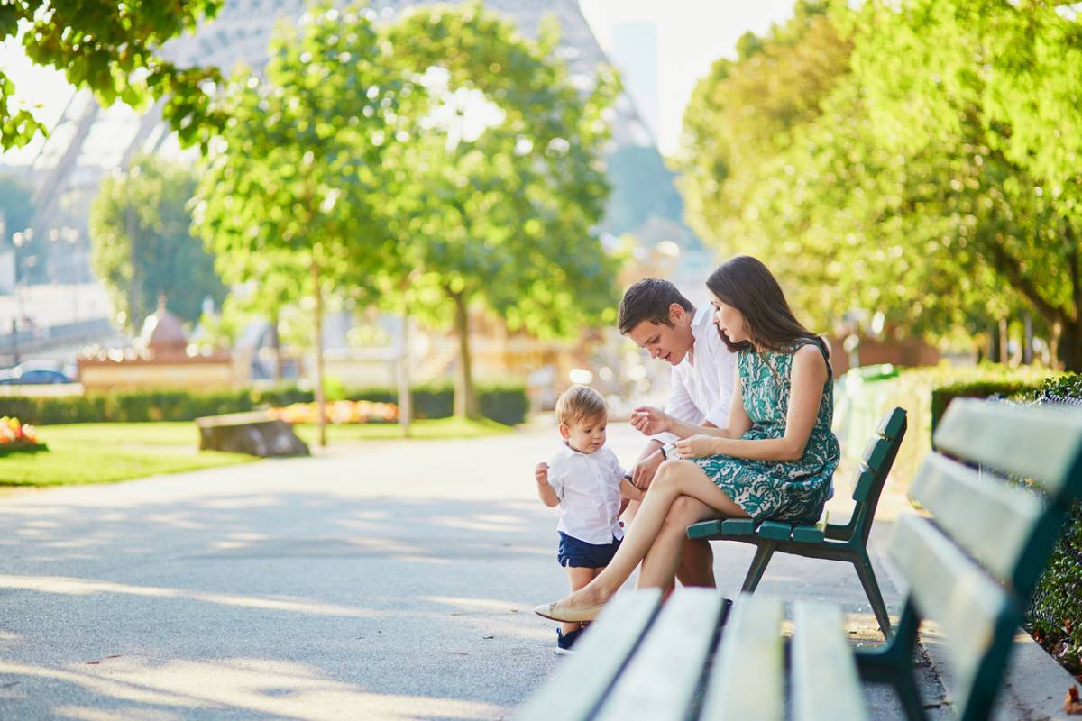 Comment créer un espace accueillant grâce au mobilier urbain ?