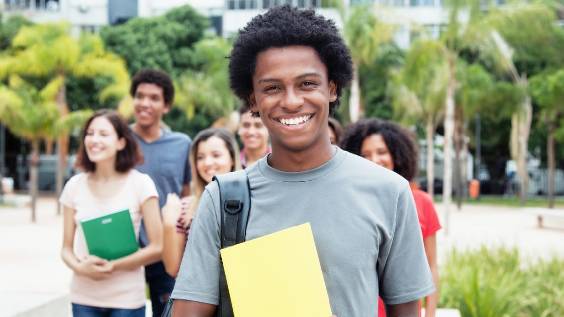 Étudiant étranger : vos démarches avant de venir étudier en France