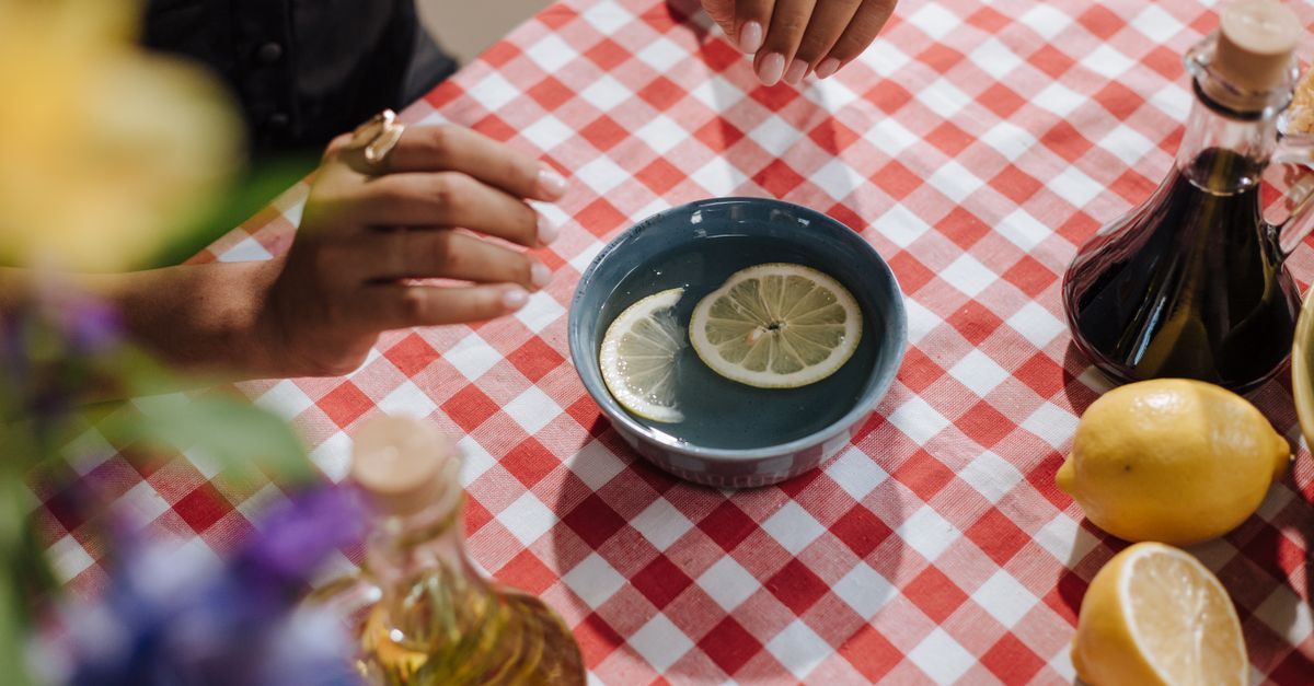 Vinaigre blanc utilisé pour le nettoyage